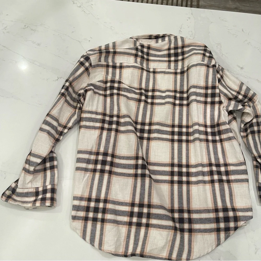 NWOT Old Navy “The Boyfriend” Plaid Button Down Shirt - Picture 14 of 15